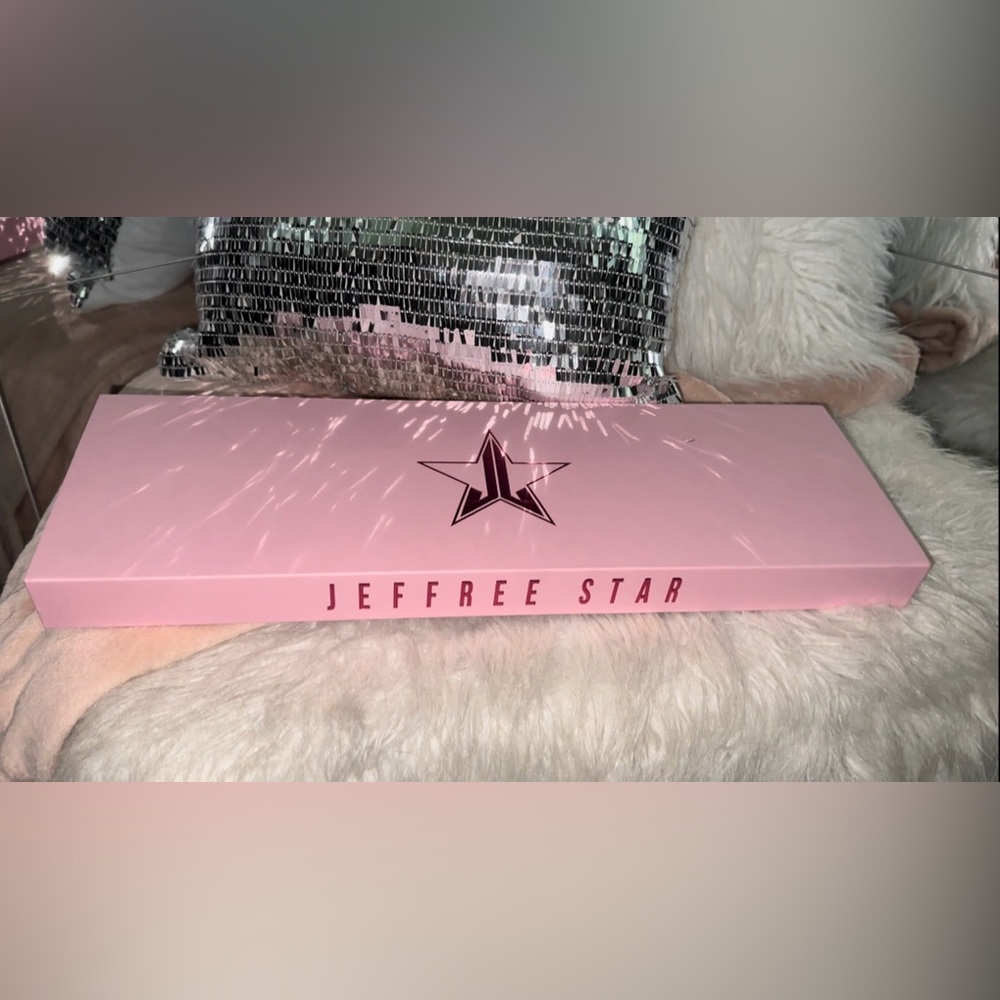Jeffree Star Cosmetics Holiday Ornament Set